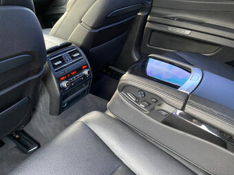 BMW F01 740d Xdrive 230kw - Webasto ,Navi ,Šiber, Individual - 17