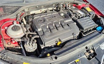 ŠKODA OCTAVIA COMBI 1,6 TDi 81kW r.v. 2015 - 17