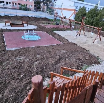 Úpravy záhrad a výsev siatych travnikov - 17
