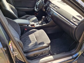 Skoda superb 2.0 tdi 4x4 sportline - 17