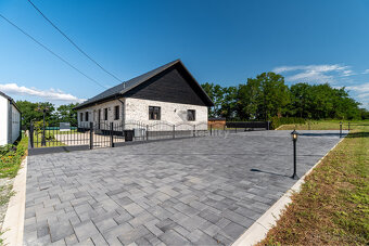 NA PREDAJ  5 IZBOVÝ RODINNÝ DOM VO VYSOKOM ŠTANDARDE - 17