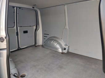 VW Transporter - 17