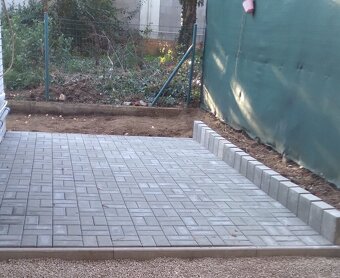 Zahrada a exteriér od A po Z. TN NR BA - 17