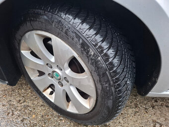 ŠKODA SUPERB COMBI 1,6 TDi 77kW 2013 - 17