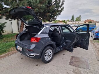 Volkswagen T-Roc 1.0 TSi Style M6 110k (benzín) - 17