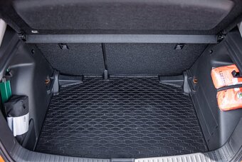 ŠKODA FABIA 2024 12tisic km Virtual CarPlay Lane Assist - 17
