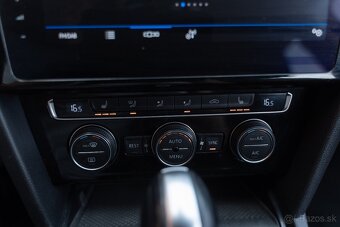 Volkswagen Passat Variant Highline - 17