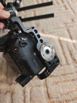 Sony A7SII + Follow Focus + SmallRig + Fotga DP3000 +Camvate - 17