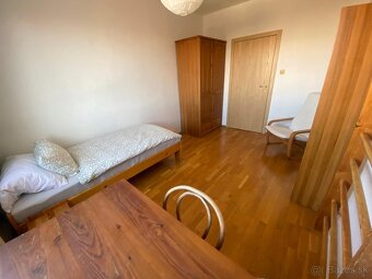 zariadená izba  v 3i byte – Solinky - 17