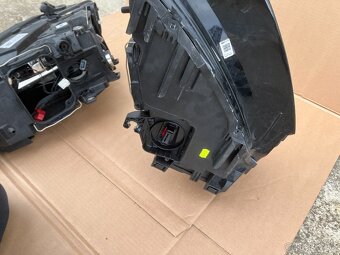 xenon audi q5 12- pravy svetlo prave levy leve - 17