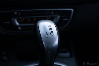 Renault Mégane Scénic 1.5 dCi 81 kW A/T - 17