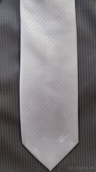 slim fit oblek Daniel Hechter + 2 kravaty - 17