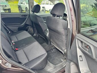 Subaru Forester 2.0i Comfort CVT - 17