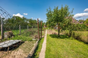 Rodinný dom so srdcom dediny a veľkou záhradou – Brunovce - 17