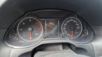 Audi Q5 2,0TDI 125kw kód motora: CGL - 17