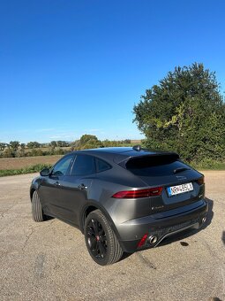 JAGUAR E-PACE 2,0 D 8/2018 automat 4x4 - 17