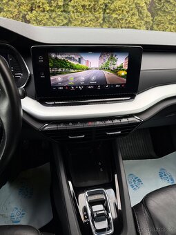 Škoda Octavia Combi 2.0 TDI SCR Style DSG - 17
