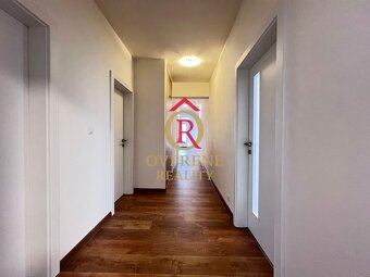 Na prenájom exkluzívny 4-izbový strešný byt s terasou 100 m² - 17