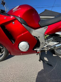 Honda CBR 1100 XX Super Black Bird - 17