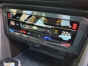 VW Tiguan Elegance 2.0 TSI 180kW 4x4 DSG - záruka Autodraft - 17
