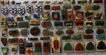 odznaky - auto ŠKODA i iné - 17