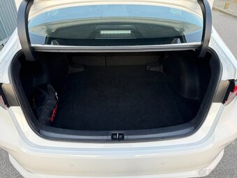 Toyota Corolla 1.5 Dynamic Force Comfort, odpočet DPH, 2022 - 17