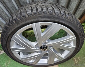 Orig.zimná sada VW - 5x112 r18 + Pirelli 225/40 r18 92V - 17