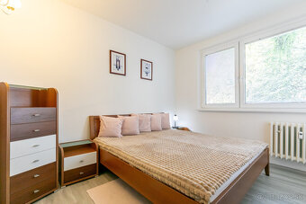 Zariadený, zrekonštruovaný 4 izb.byt 79 m2, balkón, pivnica. - 17