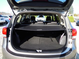 Kia Carens 1.7CRDi FIFA WORLD CUP-7 MÍST - 17