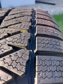 255/55 r19 zimne pneumatiky 2kusy - 17