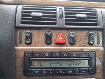 Mercedes w210 220cdi top stav - 17