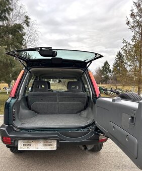 Honda CR-V 2.0i 16V 94kw manuál 4x4 • dovoz IT • - 17
