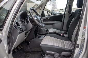 Suzuki SX4 1.6 GS Urban Line ABS, AAC, MP3 - 17