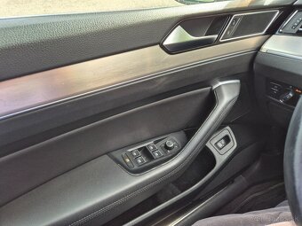 Volkswagen Passat Variant 2.0 TDI BMT Highline DSG - 17