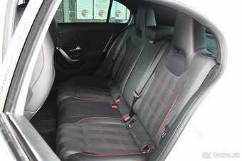 Mercedes-Benz A 180 /T,  AMG Line - 17