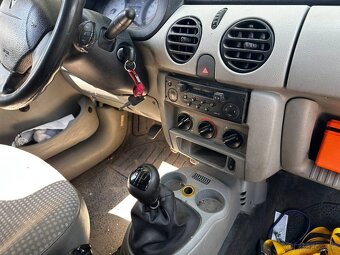 Renault Kangoo 1.5 dCi - 17