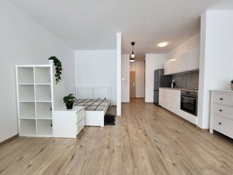 1 – IZB.BYT, NOVOSTAVBA, ZARIADENÝ, GAR.PARK. STÁTIE,PEZINOK - 17