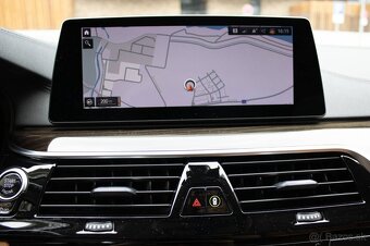 BMW Rad 5 520d xDrive A/T - 17