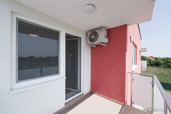 NA PRENÁJOM EXLUZÍVNY NADŠTANDARDNÝ 2 IZB BYT - ŠAMORÍN - 17