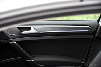 Volkswagen e-Golf 35,8_kWh SOH_90,1_% KAMERA_VIRTUAL_VYHREVY - 17