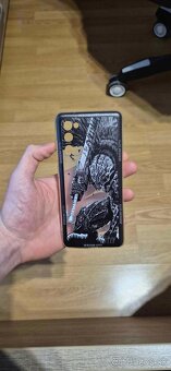 Rôzne anime kryty na mobil - 17