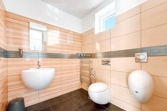 | 5 izbový Rodinný dom so záhradou na Kolibe - 17