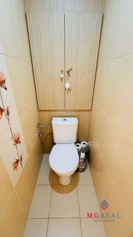 Na predaj veľkometrážny 2-izbový byt 63 m2 s balkónom a špaj - 17