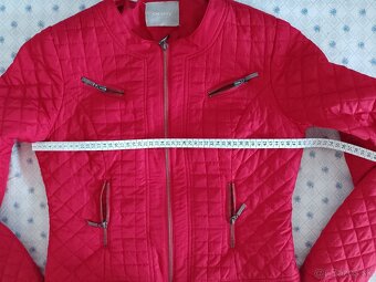 Dámske sačká a bundička v.S - 17