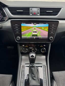 Škoda Superb Combi 2.0 TDI SCR DSG STYLE (2021) - 17