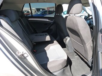 Volkswagen Golf e Automat  Elektrický - dojazd ca 150  - 17