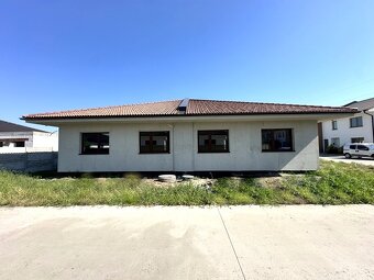 4 izbový rodinný dom 113 m2 s vlastným pozemkom 337 m2 - 17