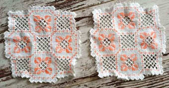 Retro vyšívané obrusy - 17