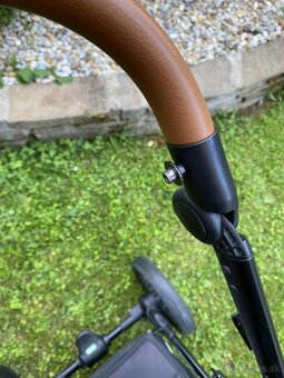 Kočiar dvojkombinácia - 17