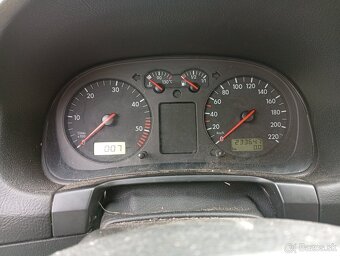 Volkswagen Bora rozpredám na diely - 17